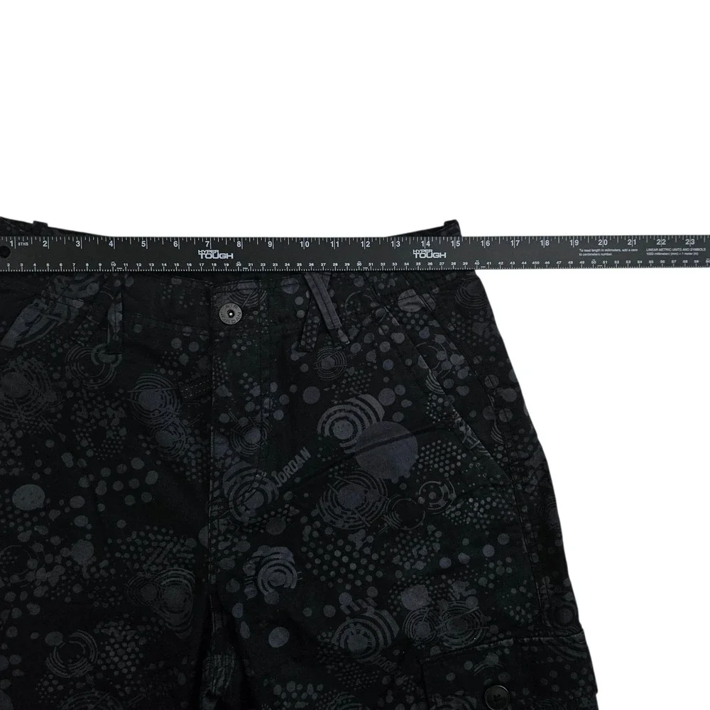 Nike Jordan Jumpman (Men's 30R) Black Graphic Print Cargo‎ Shorts Y2K Baggy